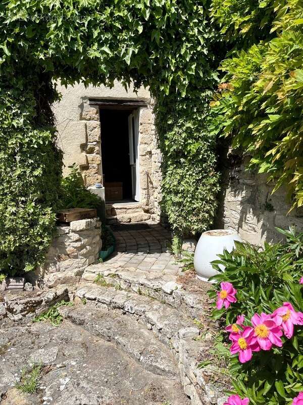 Maison à GAILLON-SUR-MONTCIENT