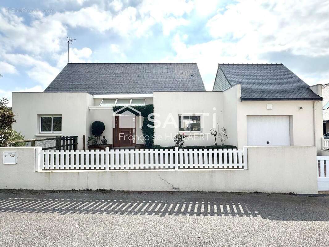 Photo 2 - Maison à SAINT-AVE