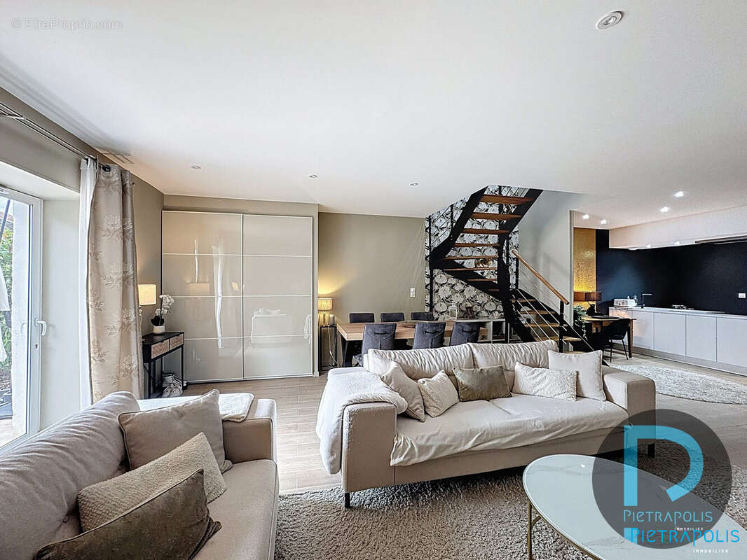 Appartement à CORCELLES-EN-BEAUJOLAIS