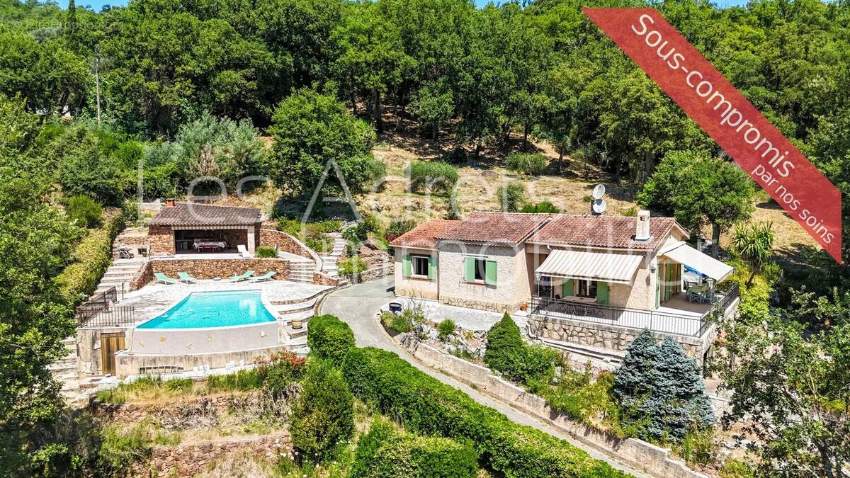 Maison à LES ADRETS-DE-L&#039;ESTEREL