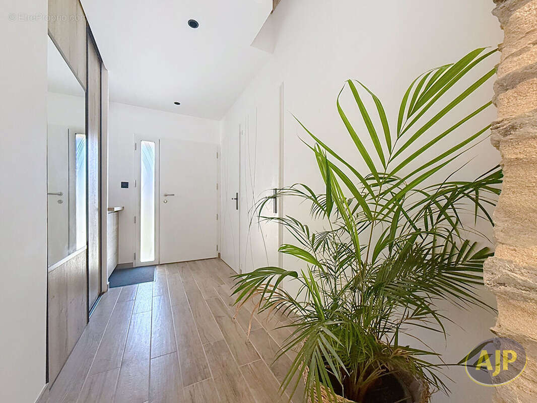 Maison Saint Hilaire De Chaleons - photo 9