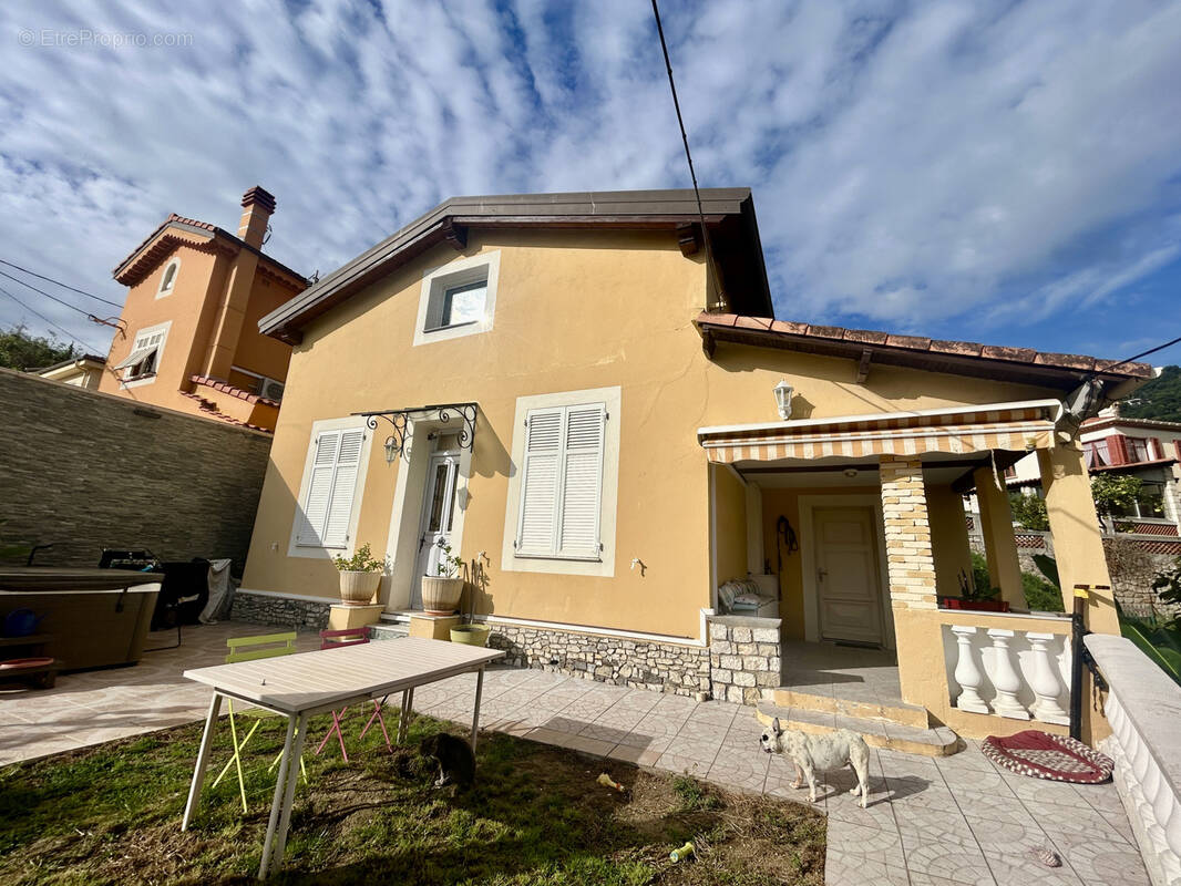 Maison à ROQUEBRUNE-CAP-MARTIN