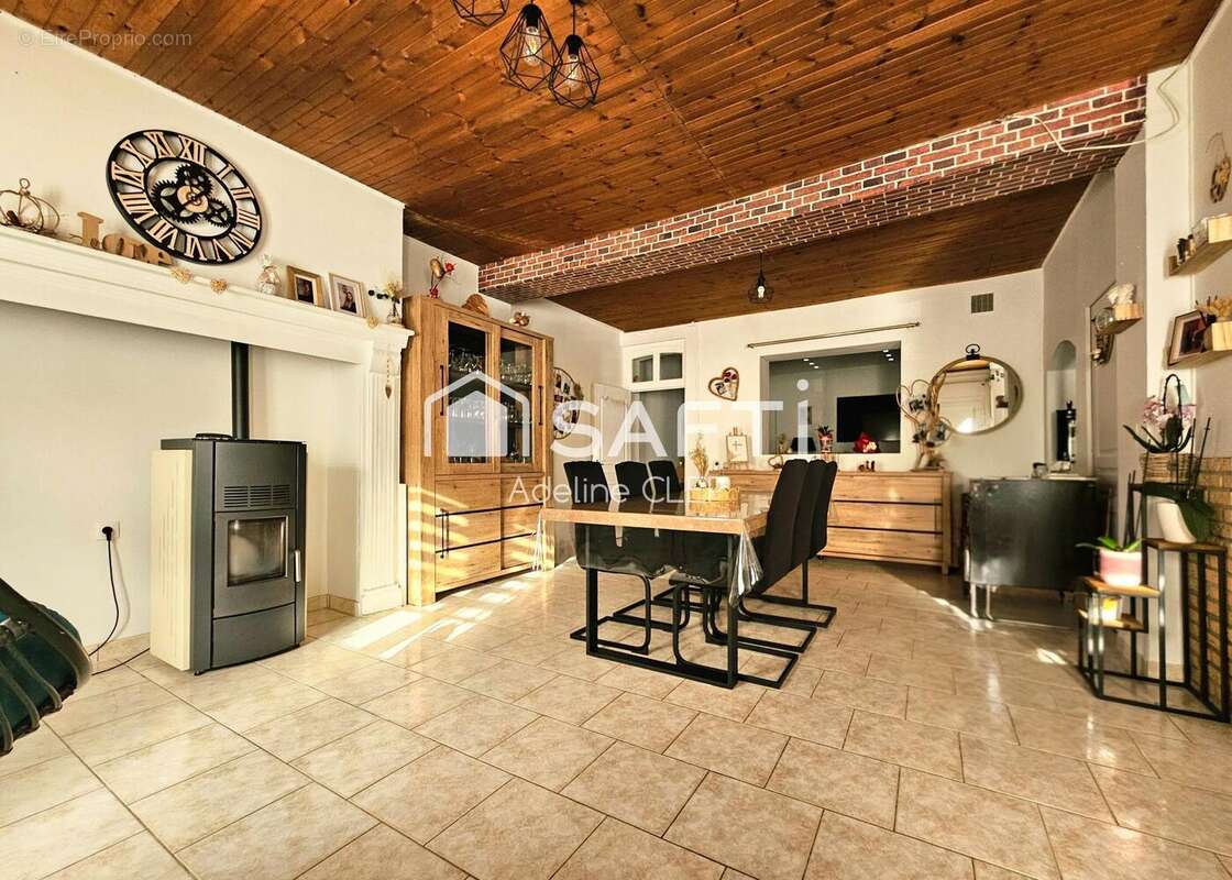 Photo 2 - Maison à RUMILLY