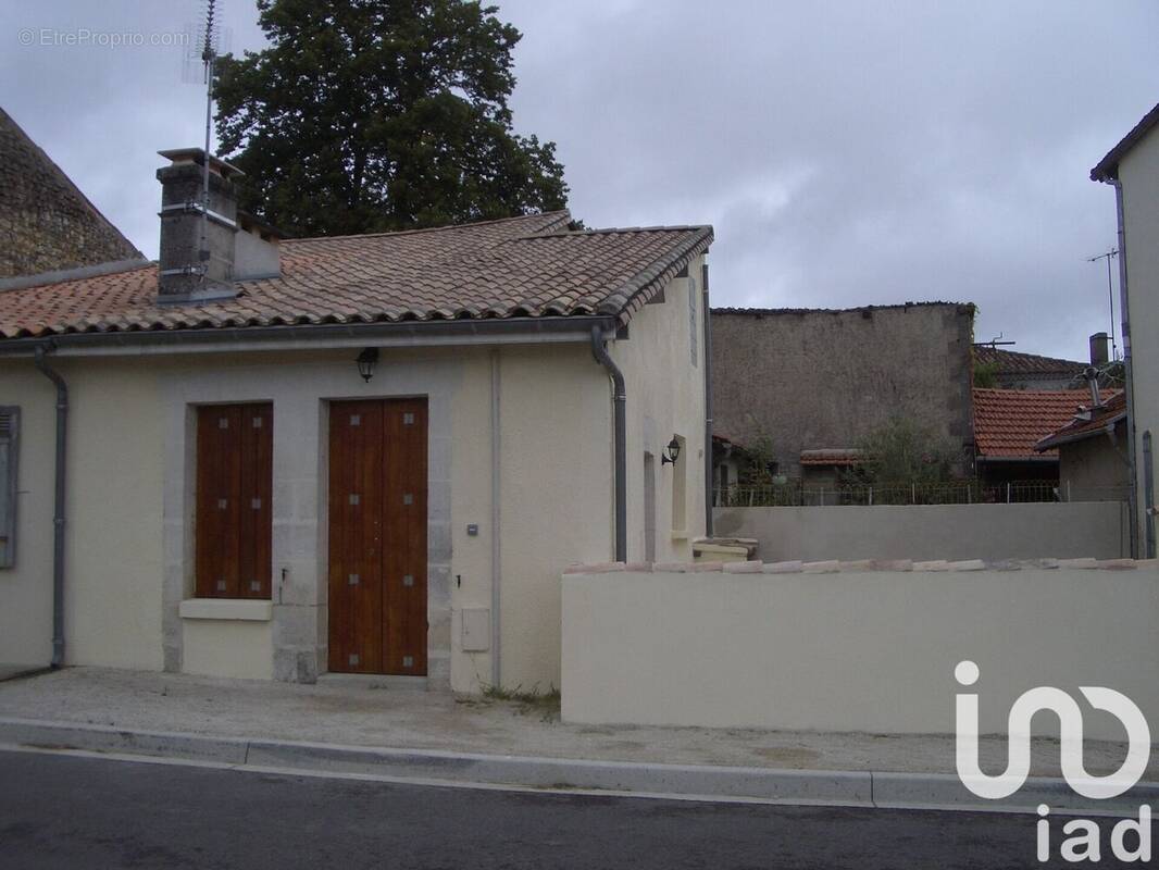 Photo 1 - Maison à JUSSAS
