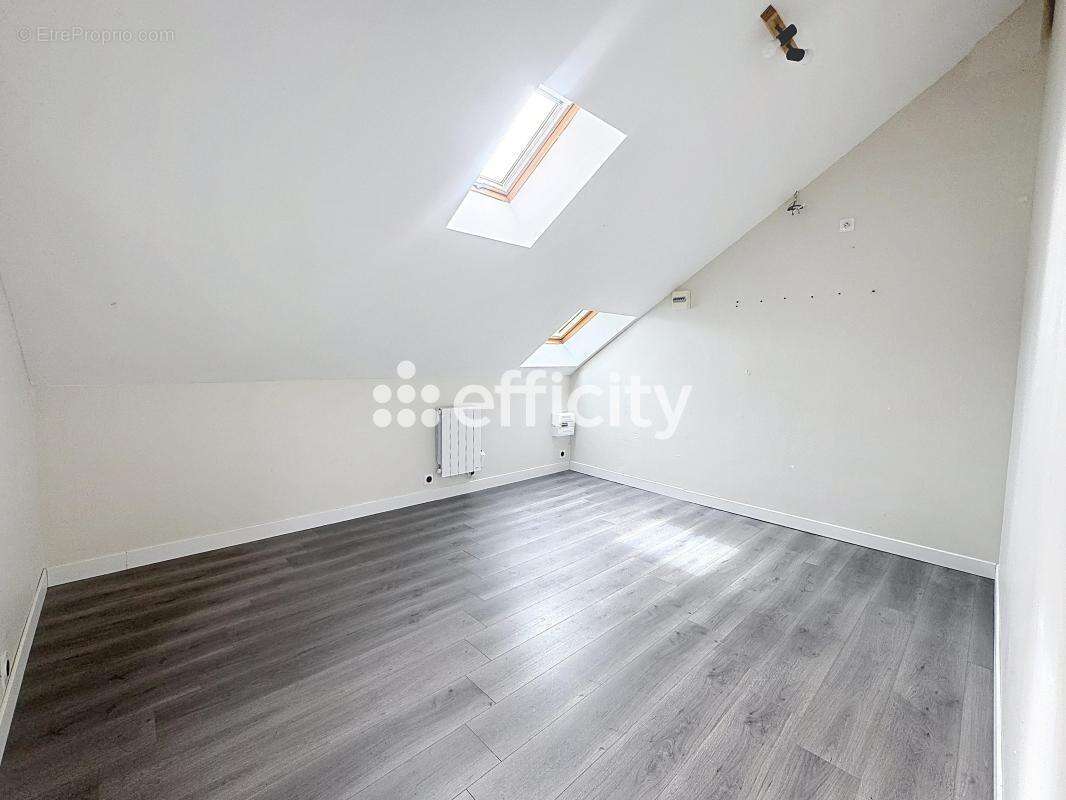 Maison 200 m² à Villebon-Sur-Yvette  - photo 18