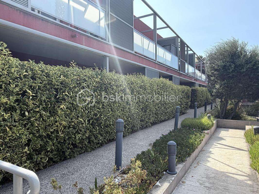 Appartement à MAUGUIO