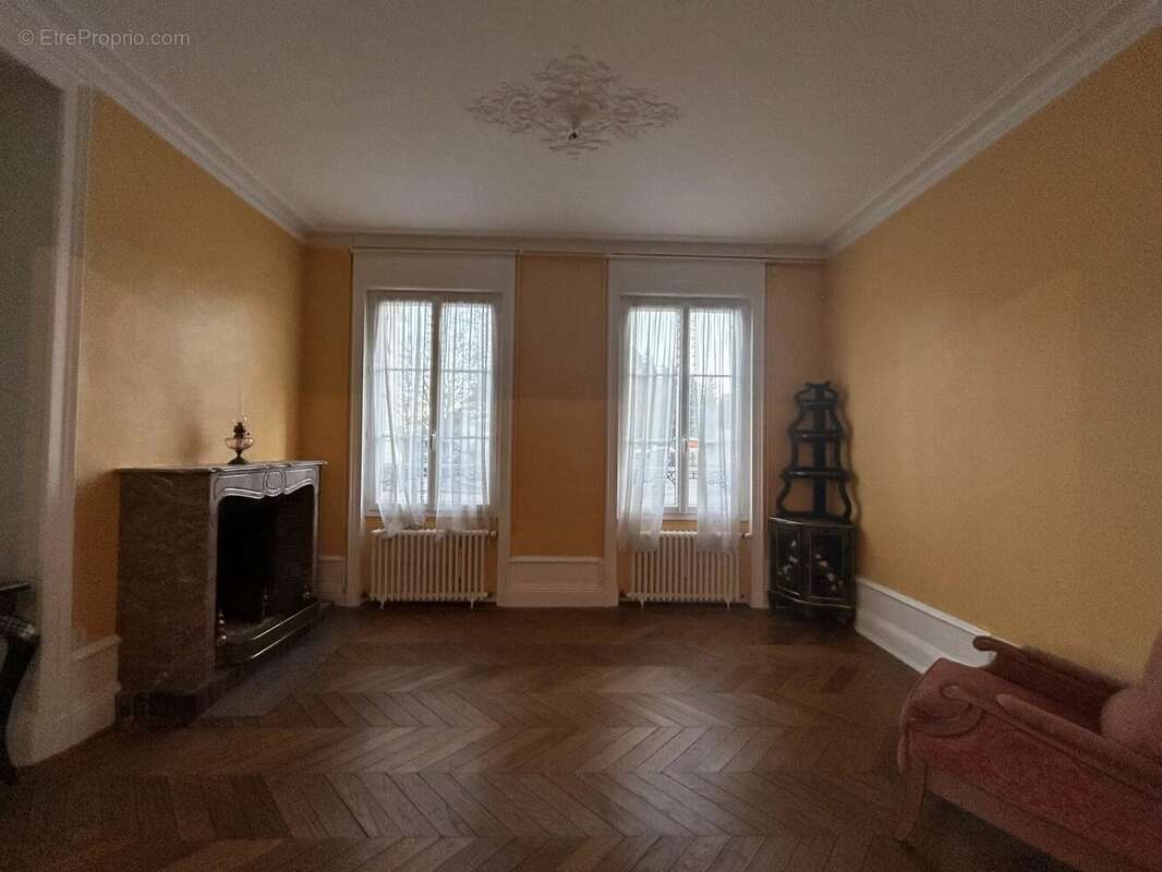 Maison à MORTAGNE-AU-PERCHE