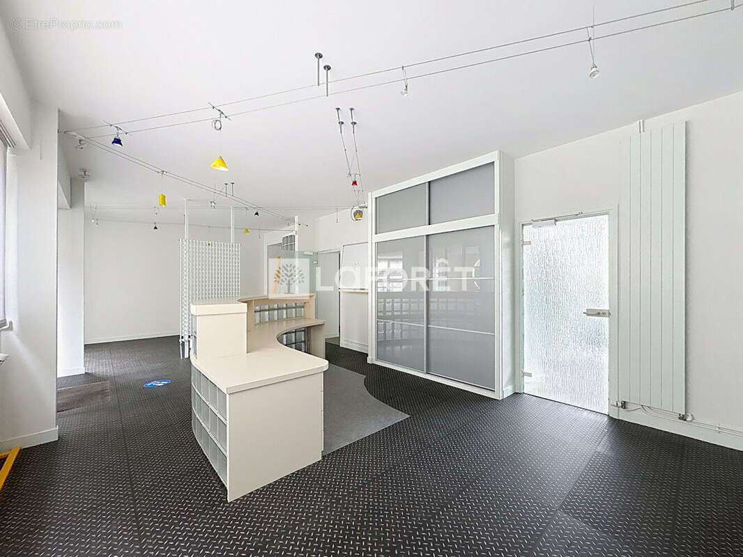 Local commercial Flers 143 m2 - photo 4