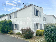 Maison à LES MATHES