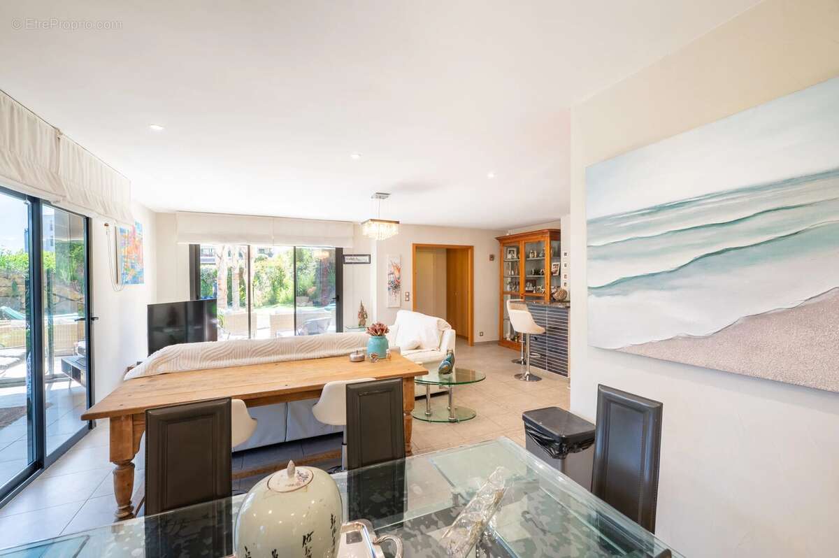 Appartement à SAINT-RAPHAEL