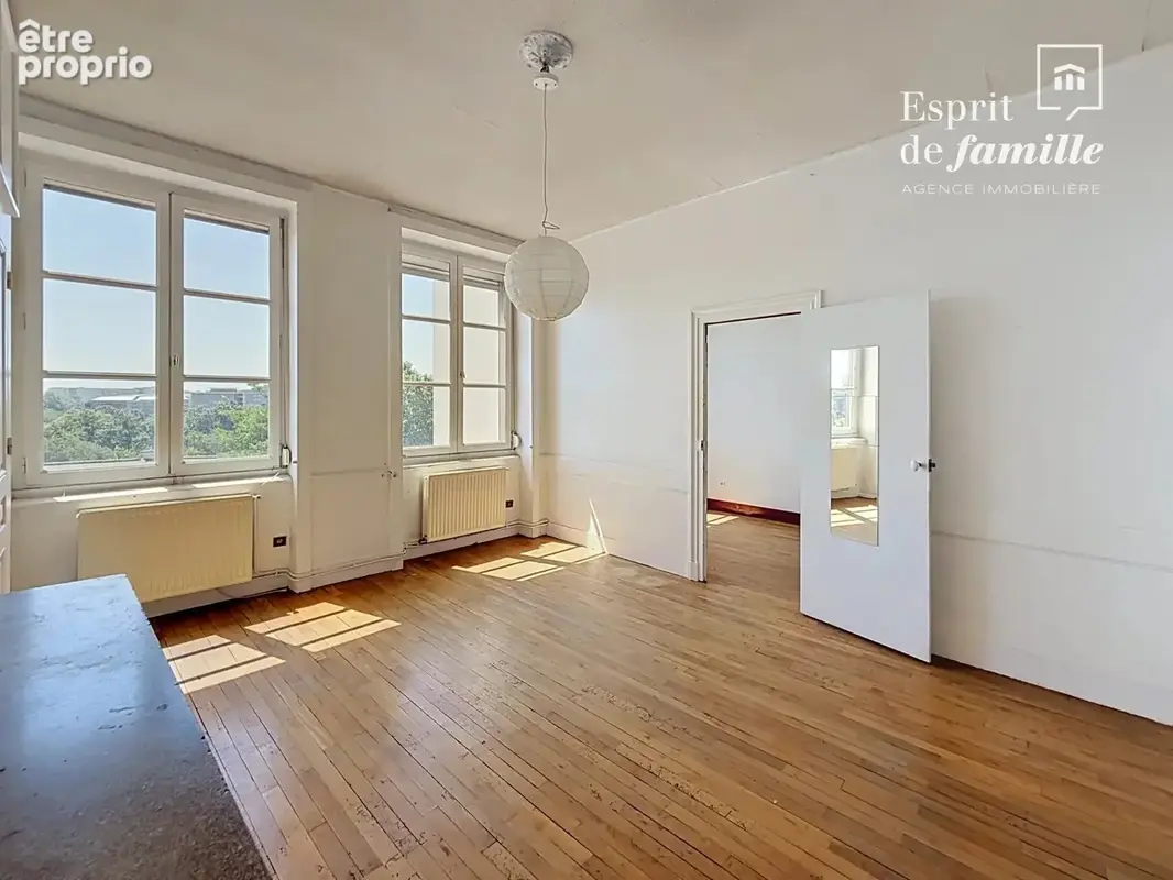 Caluire-et-Cuire - Immeuble 100% vacant - photo 2