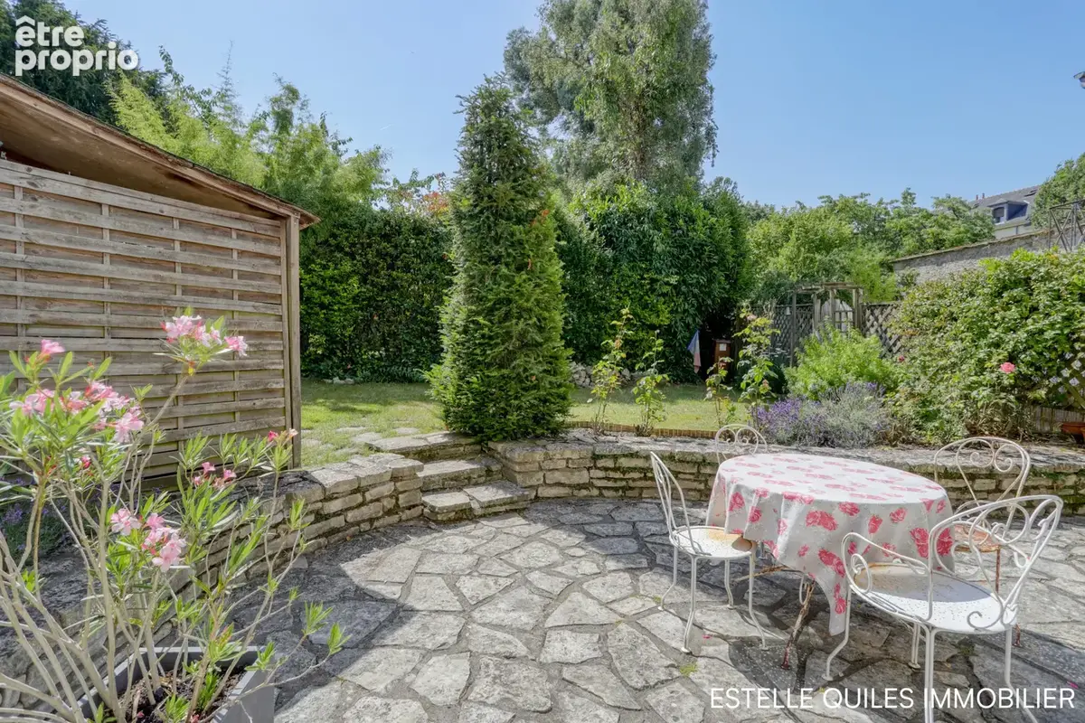 Maison VERSAILLES MONTREUIL 195 m2   4 chambres, 1 bureau   Jardin avec vue clocher   Calme absolu - photo 3