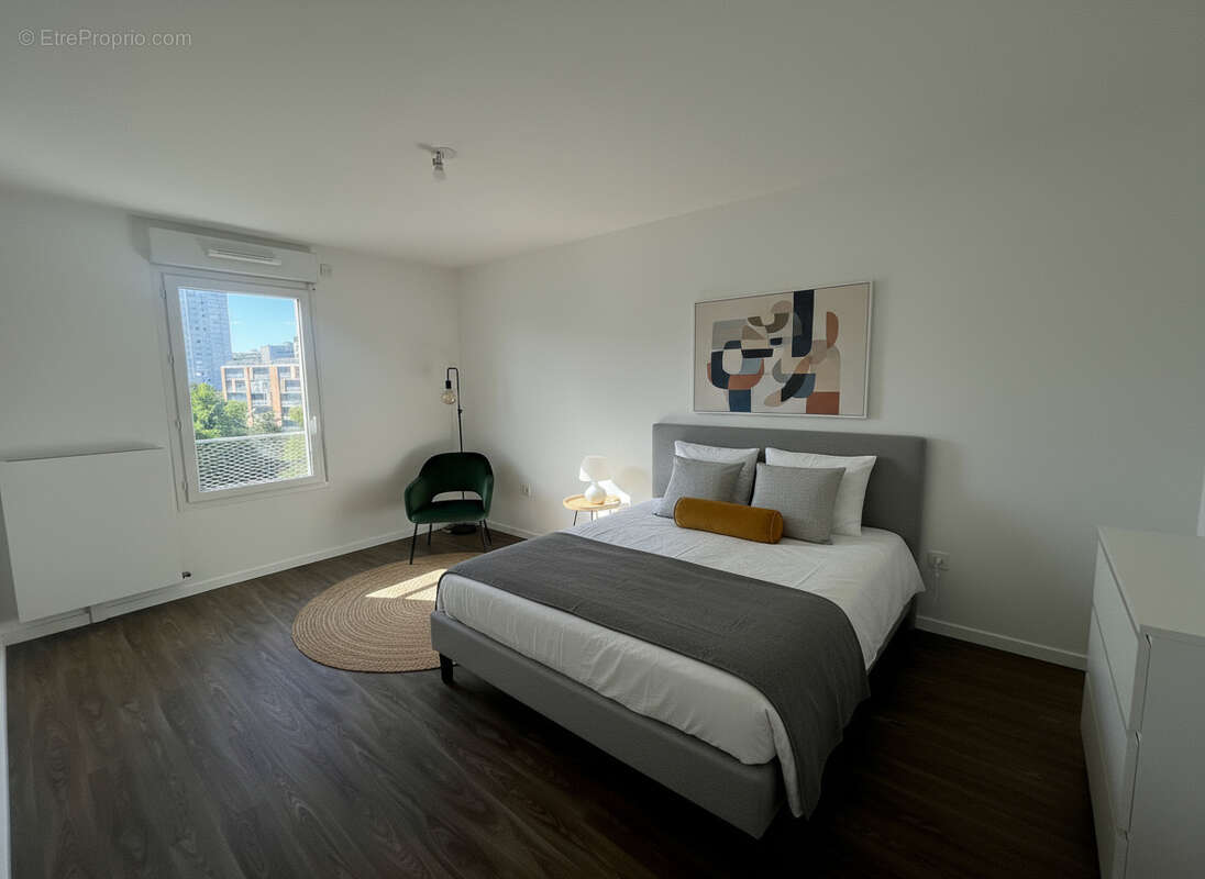 Appartement à SARTROUVILLE