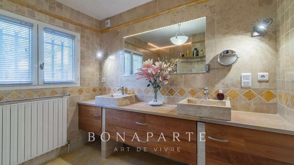 Maison à JUVIGNAC