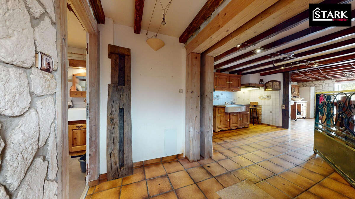 Maison à AUXELLES-HAUT