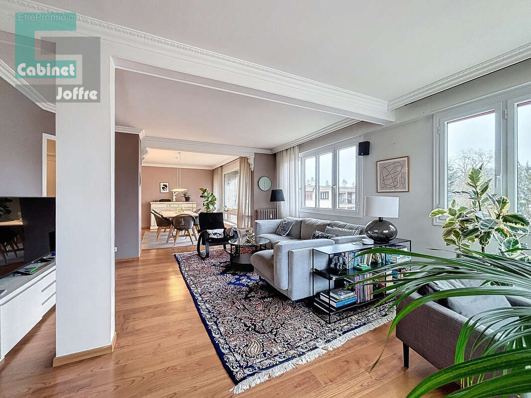 Appartement à FONTAINEBLEAU