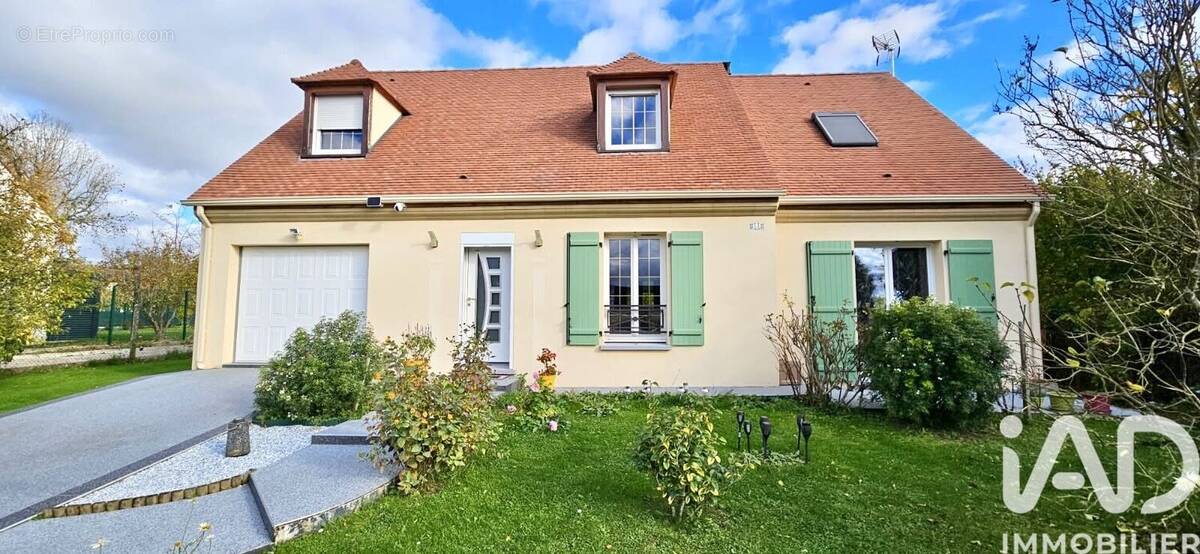 Photo 1 - Maison à BOMBON