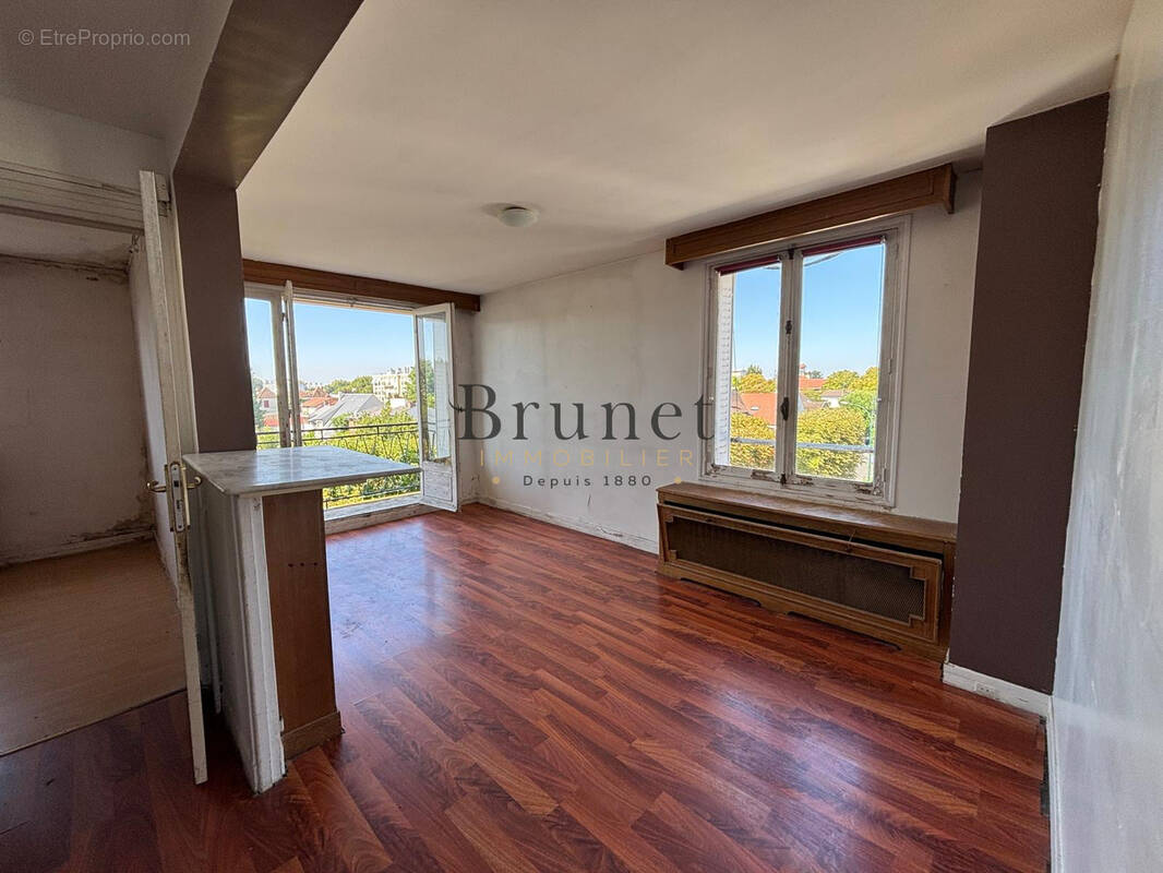 Appartement à SAINT-MAUR-DES-FOSSES