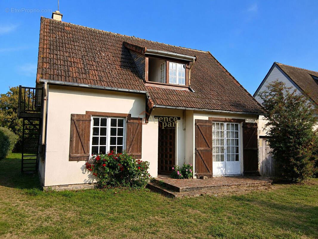 Maison à GOUVILLE-SUR-MER