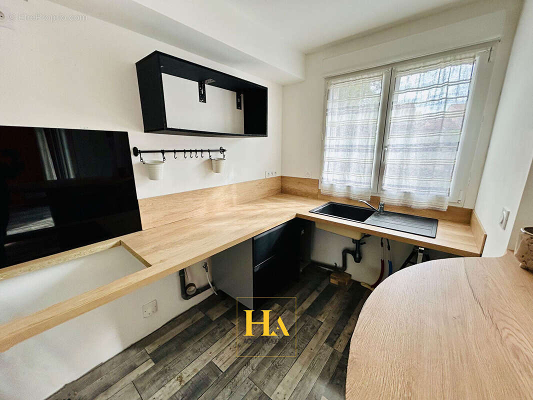 Maison à MALATAVERNE