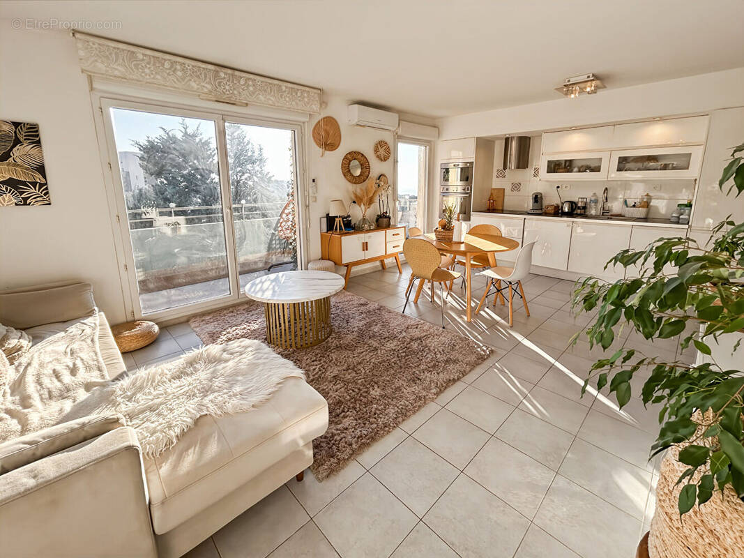 Appartement à MARSEILLE-15E