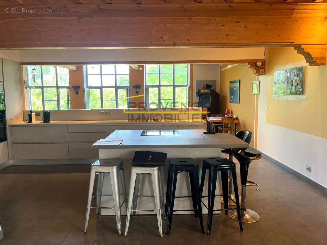 Appartement à MONTBOUCHER-SUR-JABRON