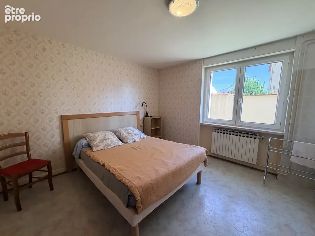 Maison familiale 214 m2 sur un terrain de 2155 m2 - photo 10