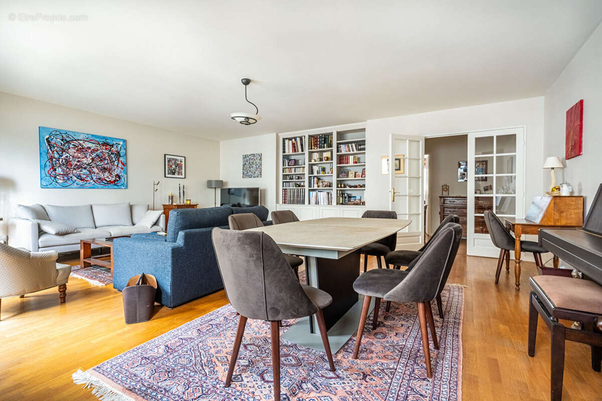 Appartement à LEVALLOIS-PERRET