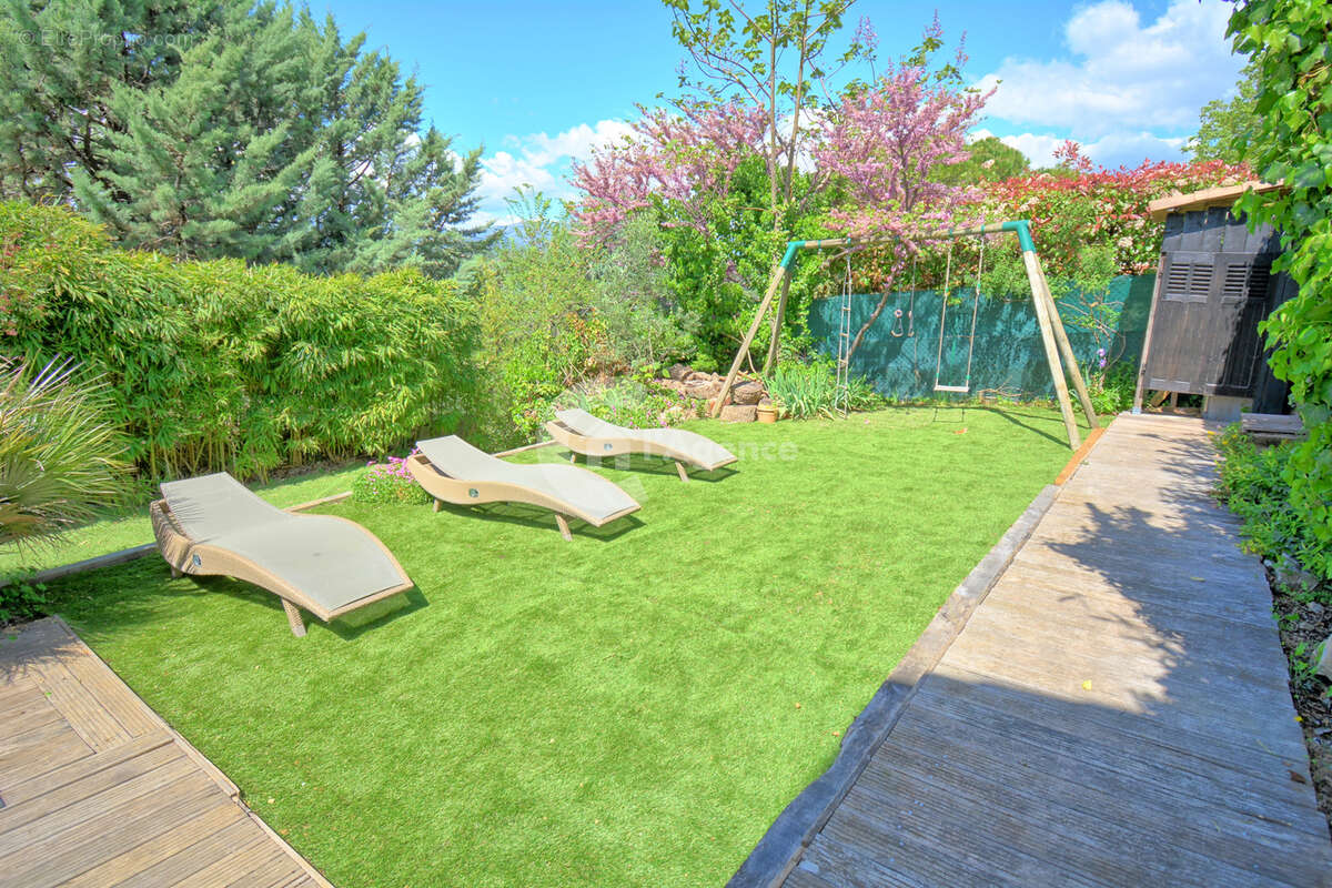 Coup de cœur à Montauroux : Superbe bas de maison de 93 m2 avec piscine privative et dépendance - photo 19