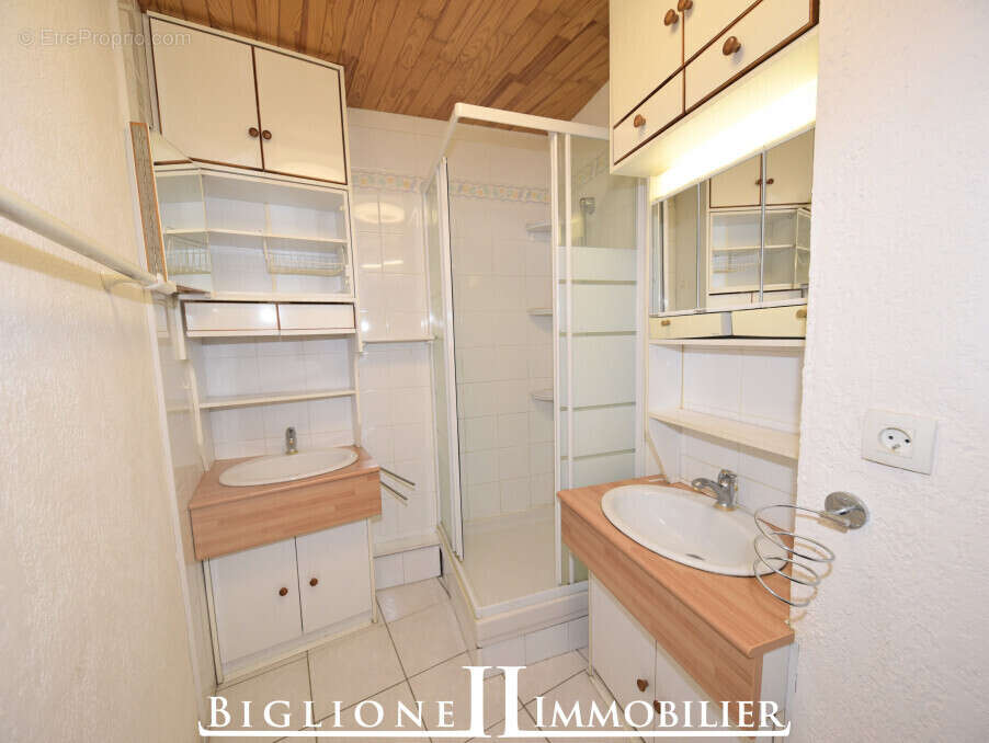 Appartement à COUBRON