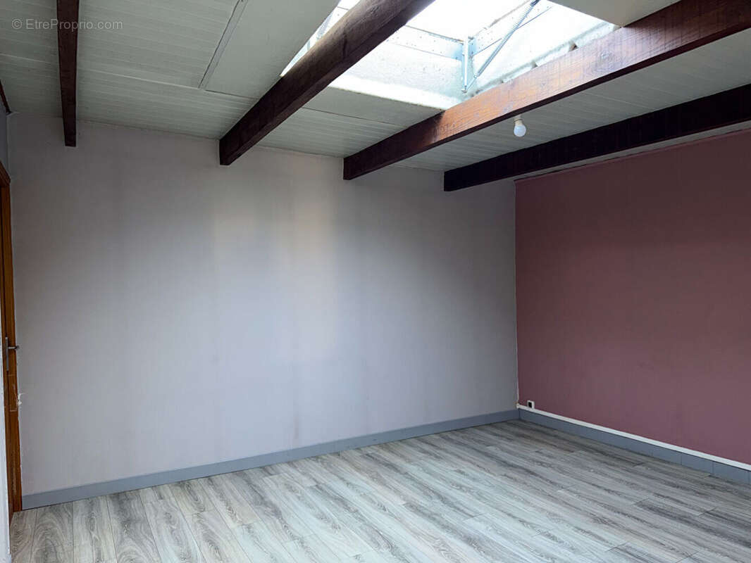 Maison à LA NEUVILLE-BOSMONT