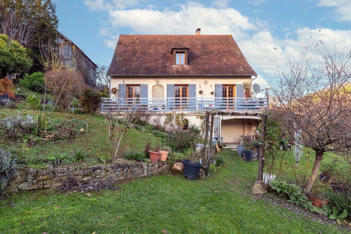 En exclusivité – Belle périgourdine avec séchoir à tabac et vue - photo 33