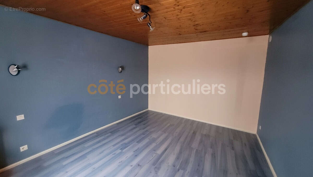 Maison située dans l'hypercentre de L'Aiguillon-La-Presqu' Île 4 pièce(s) 120.6 m2 - photo 10