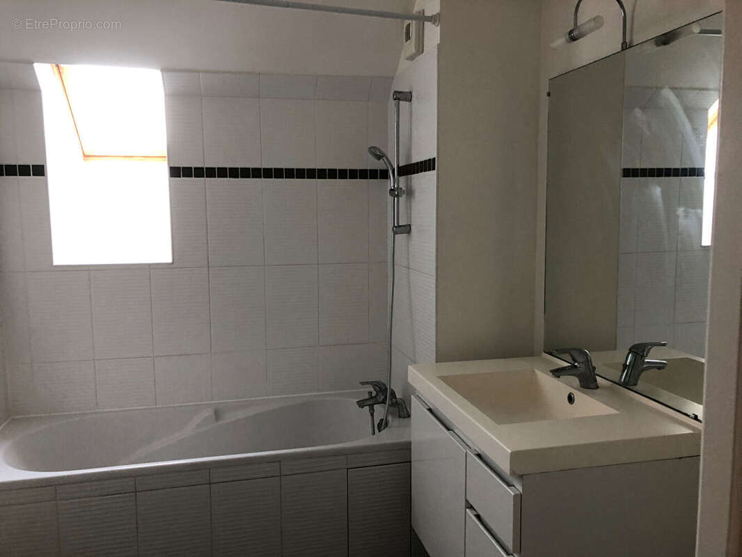 Appartement à BUC