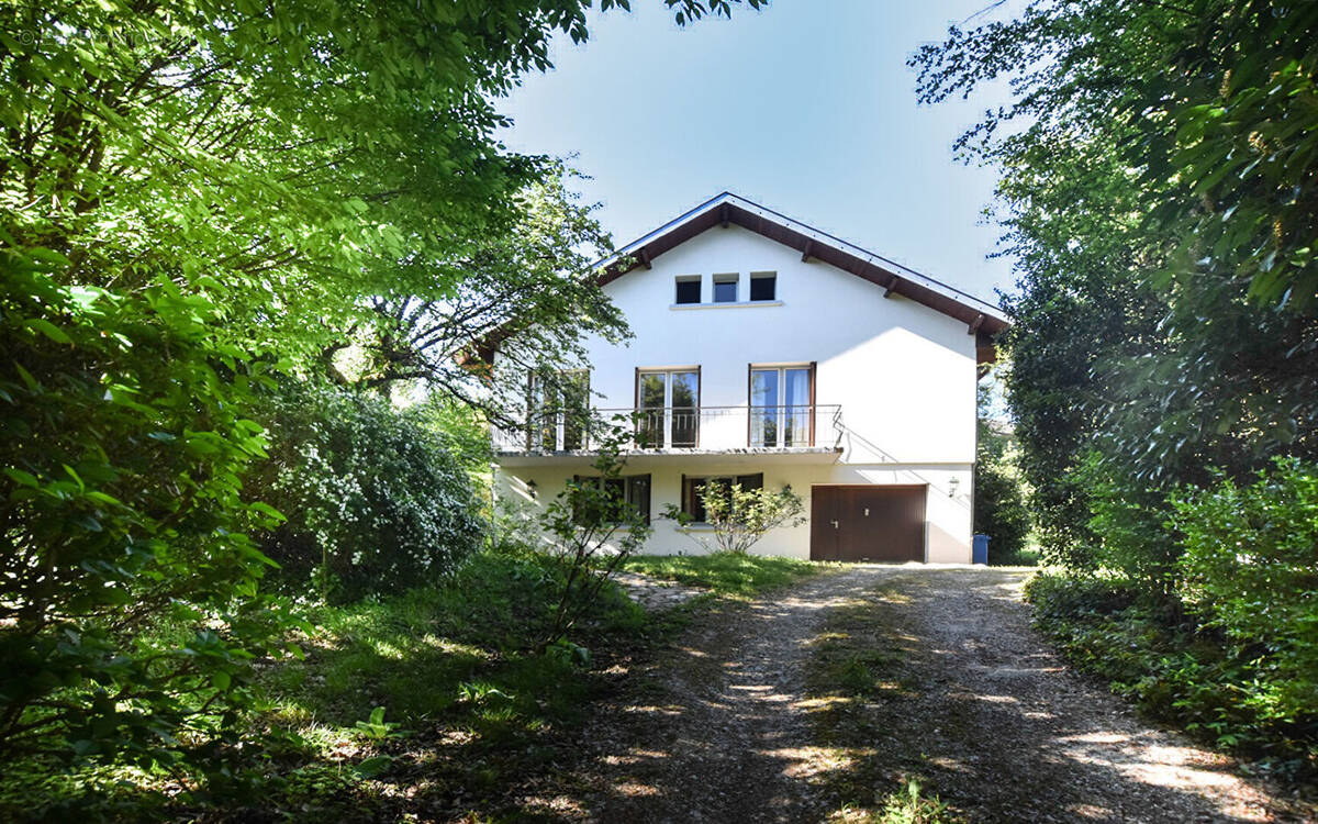 Maison à THISE