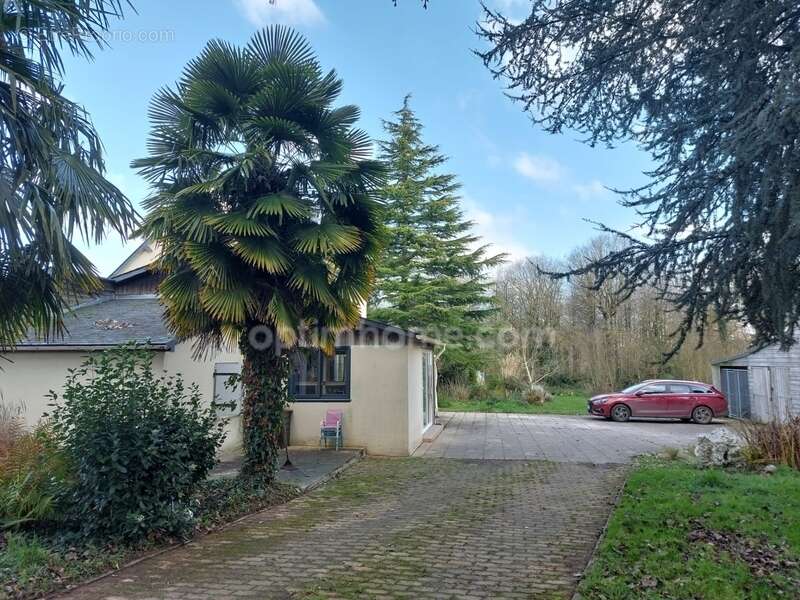 Maison à SAINT-MEEN-LE-GRAND