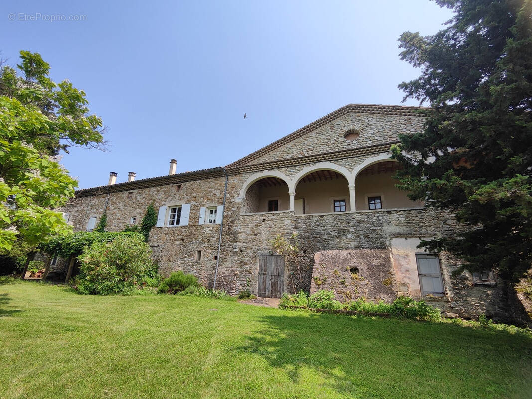 Maison à PONT-DE-BARRET