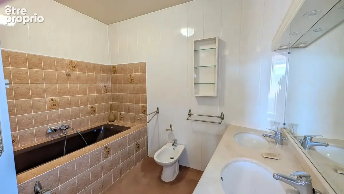 MONTFORT SUR ARGENS : Propriété fort potentiel - photo 18
