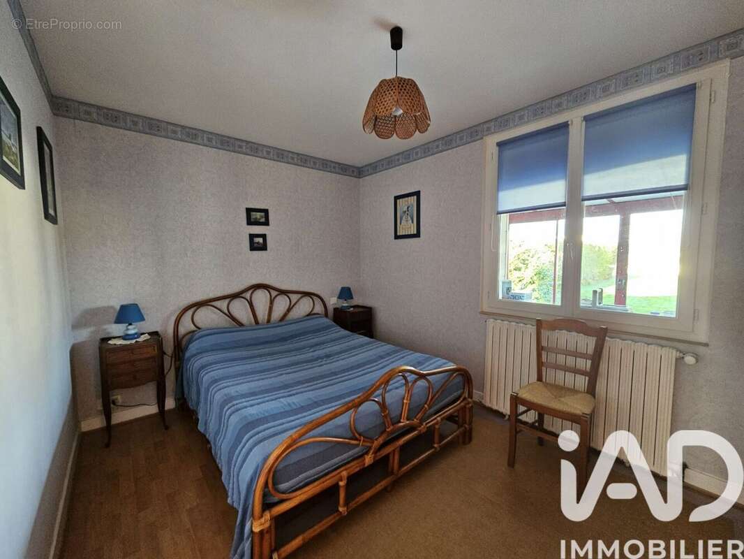 Maison 146 m² à Vaas  - photo 9