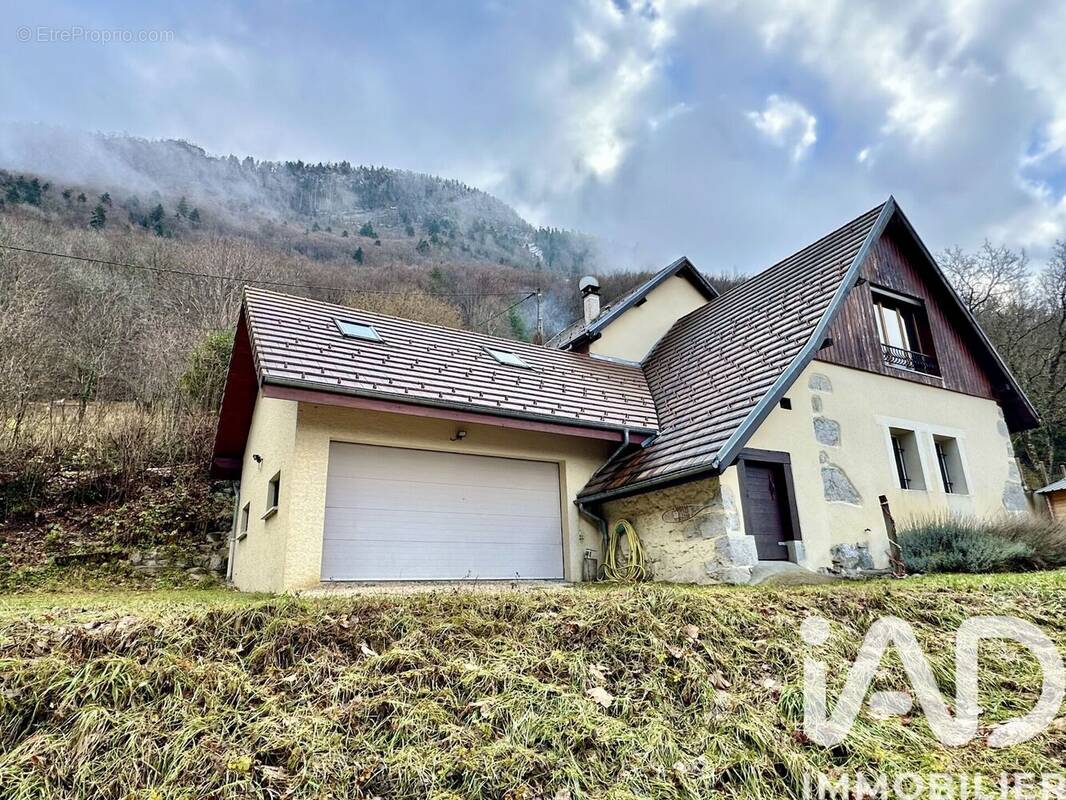 Photo 1 - Maison à CORENC