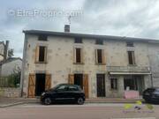 Appartement à SAUVIAT-SUR-VIGE