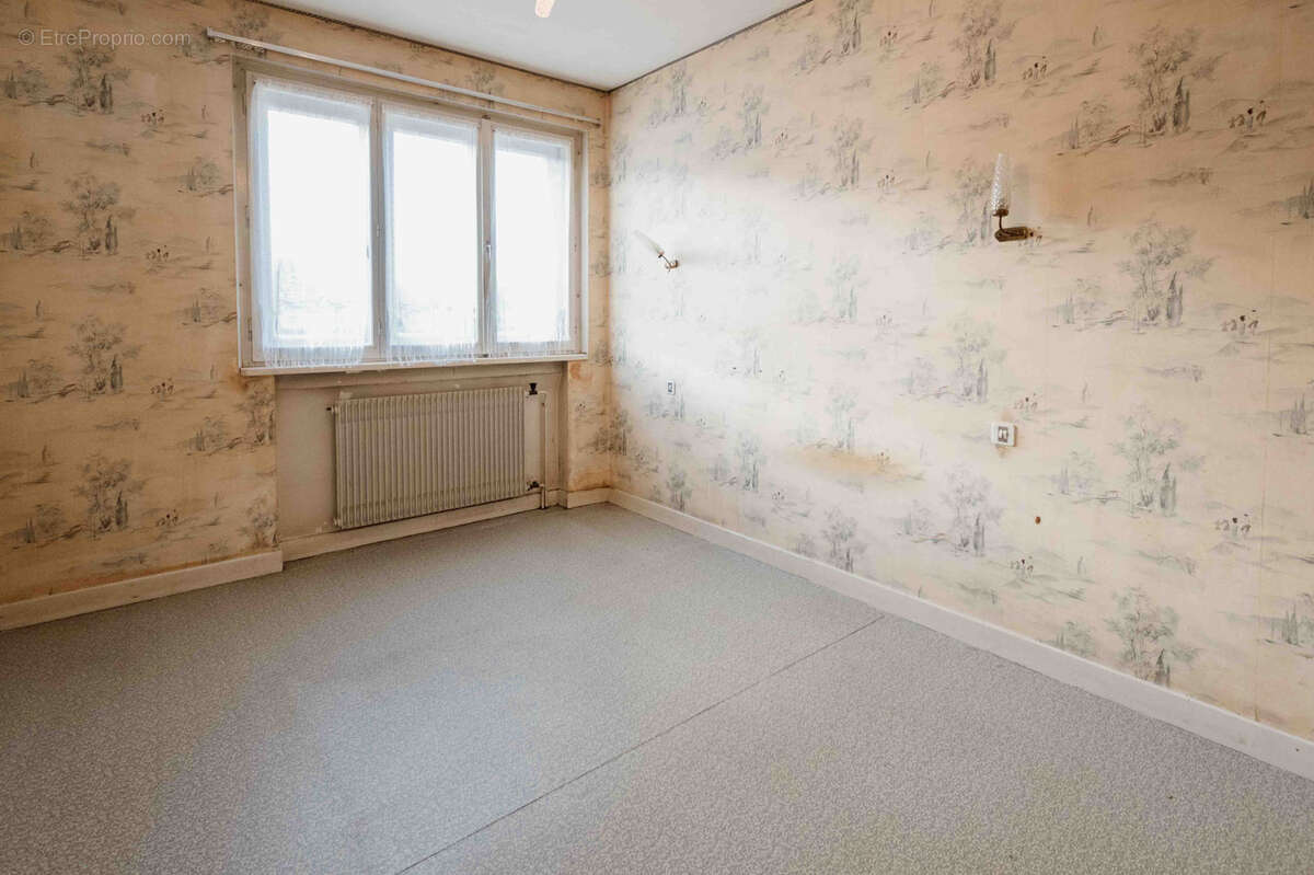 Maison à LA LONGEVILLE