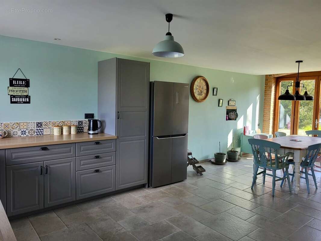 Maison à SAINT-PRIEST-LA-PLAINE