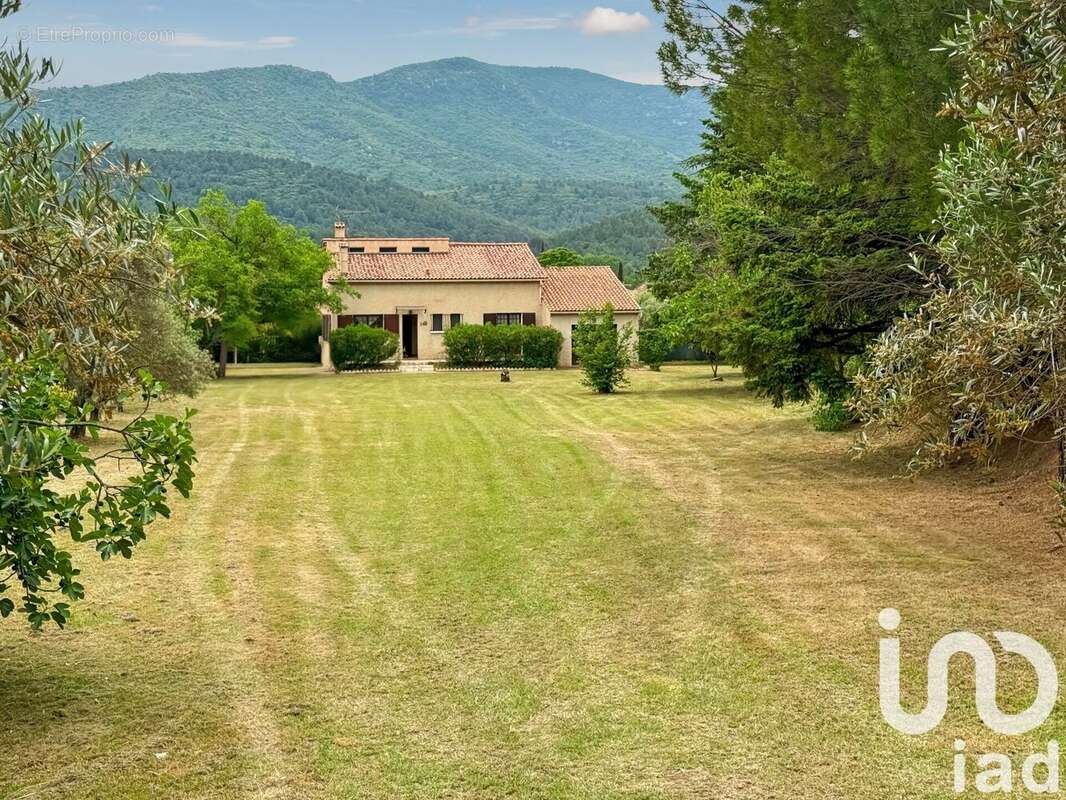 Photo 2 - Maison à SAINT-ZACHARIE