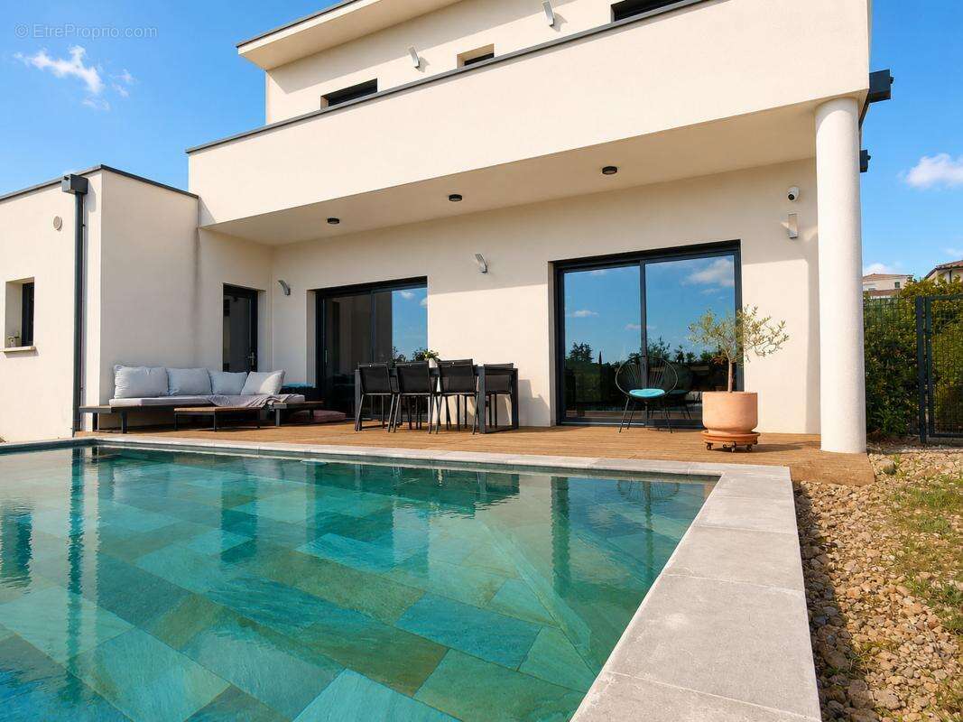 Maison 140 m² à Nimes  - photo 4