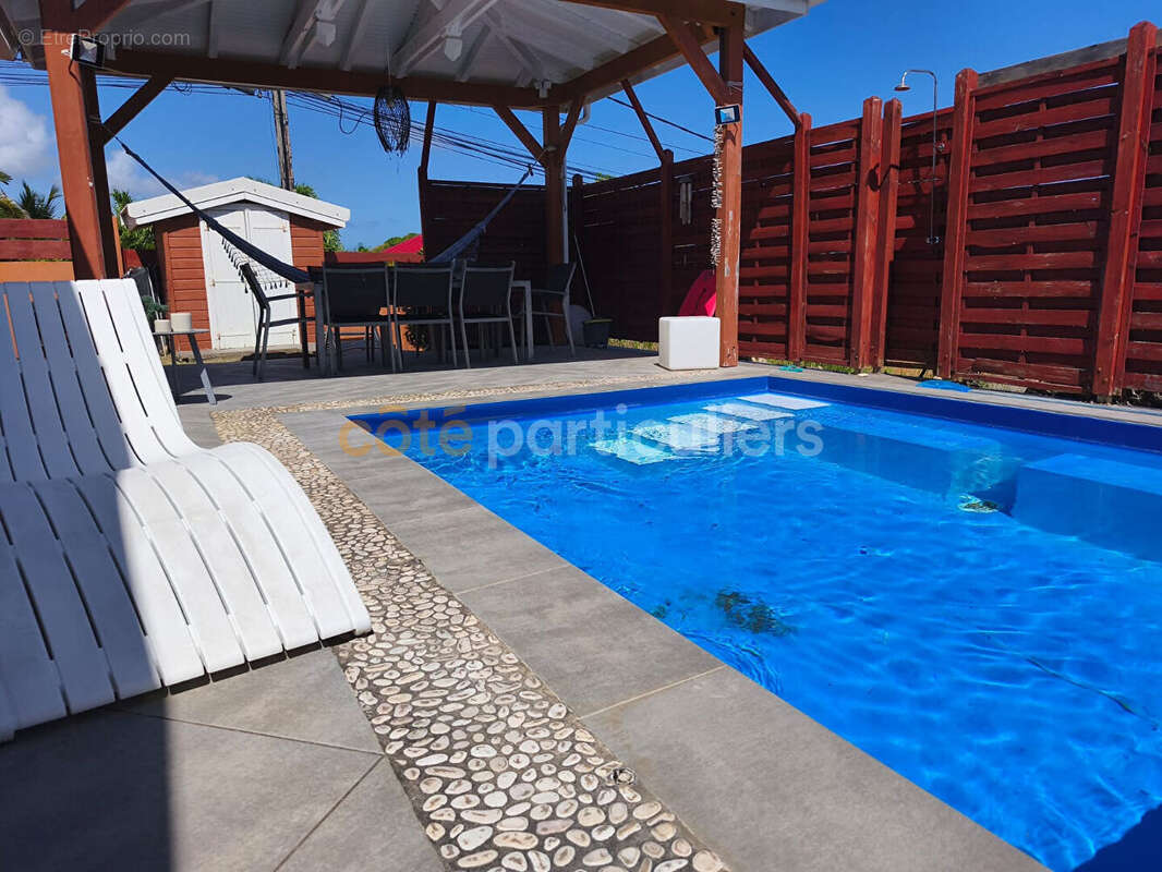 A VENDRE Villa  Saint-François 4 pièces - photo 2