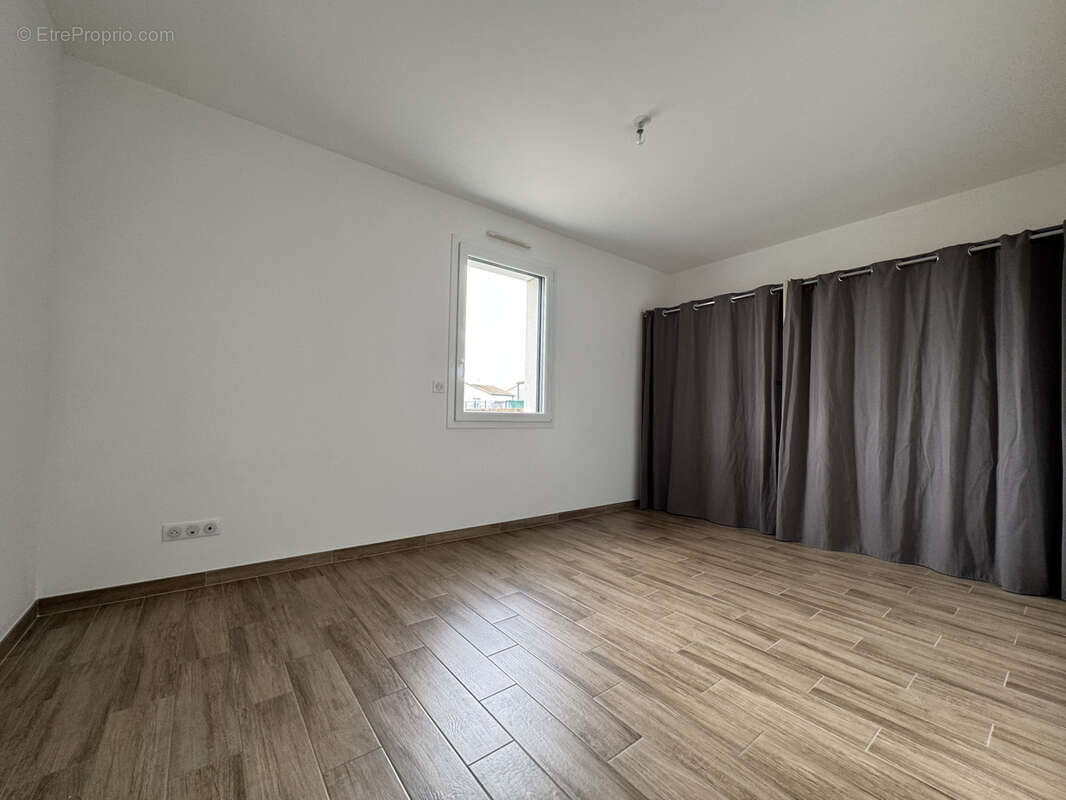 Maison de plain-pied 2018 à vendre à NIORT secteur Paul Guérin   3 chambres + garage - photo 7