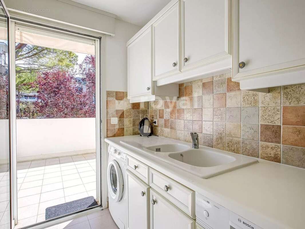 Appartement à MOUGINS
