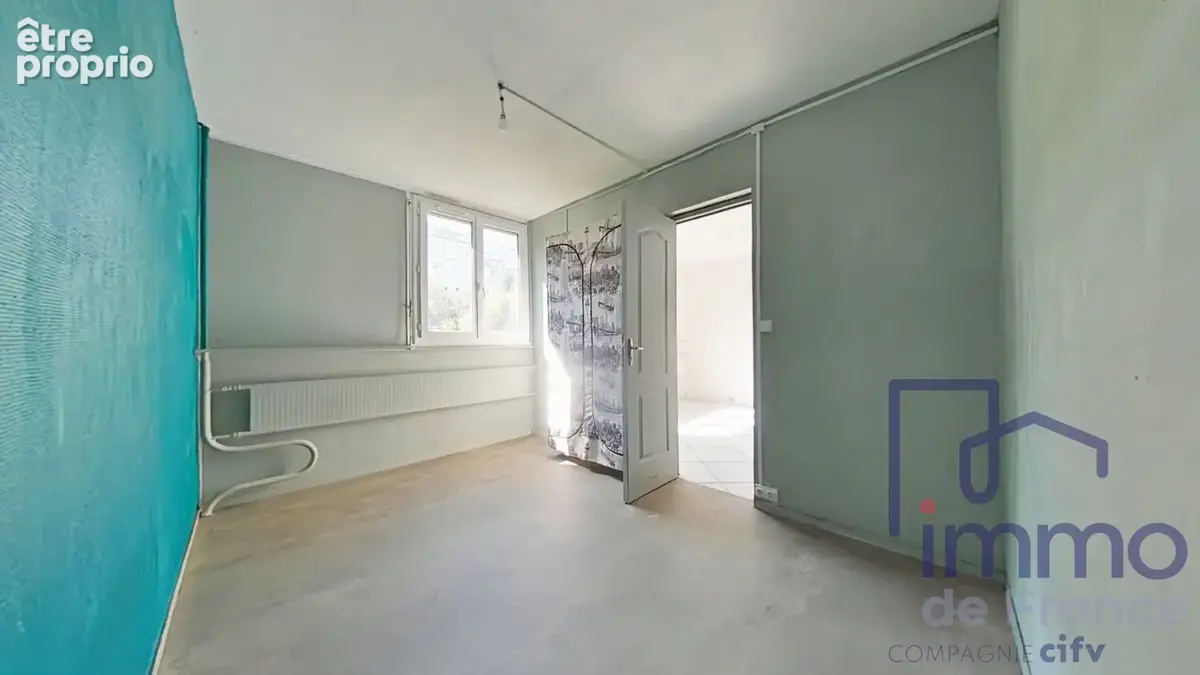 Appartement 73 m² à Saint-Etienne  - photo 6