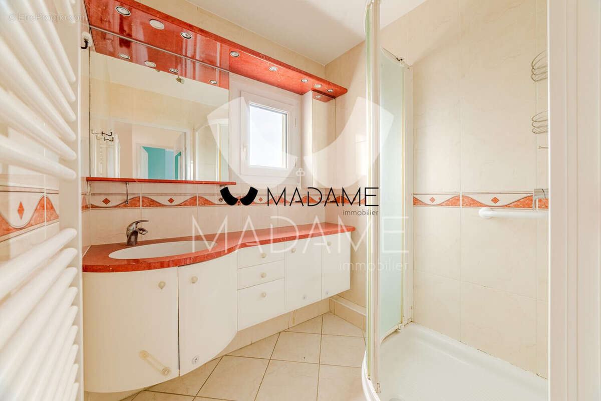 Appartement à GIERES